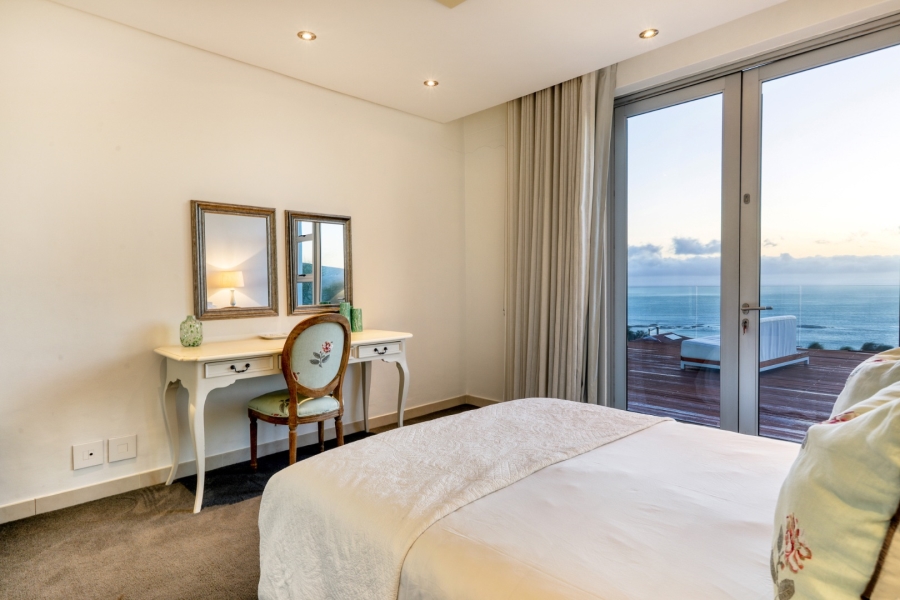 To Let 5 Bedroom Property for Rent in Camps Bay Western Cape